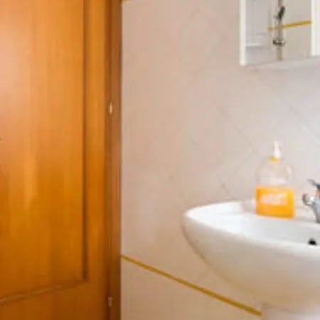 Zuccarello Touristic Appartement *